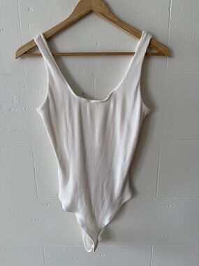 H&M | Ribbed White Bodysuit Minimal Essential | Medium
